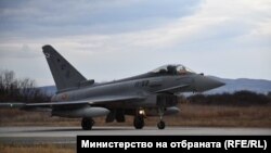 Літак Eurofighter F-2000 Typhoon