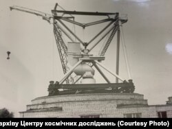 Встановлення антени МАRК-4В у 1986 році