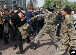 Казаки разгоняют оппозиционный митинг, Москва, 2018 год