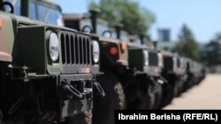 Американські військові позашляховики Humvee