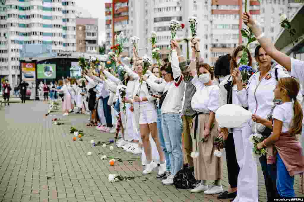 Акція розтягнулася від перехрестя вулиць Хоружей &ndash; Куйбишева до Будинку меблів