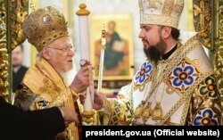 Вселенський патріарх Варфоломій і глава УПЦ Епіфаній