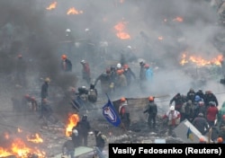 Протестувальники на майдані Незалежності в Києві, 20 лютого 2014 року