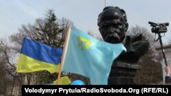 Мітинг до 200-річчя від дня народження українського поета Тараса Шевченка в Сімферополі, 9 березня 2014 року