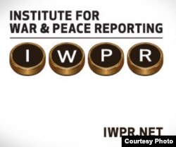 «Соғыс және бейбітшілік институты» - IWPR белгісі.