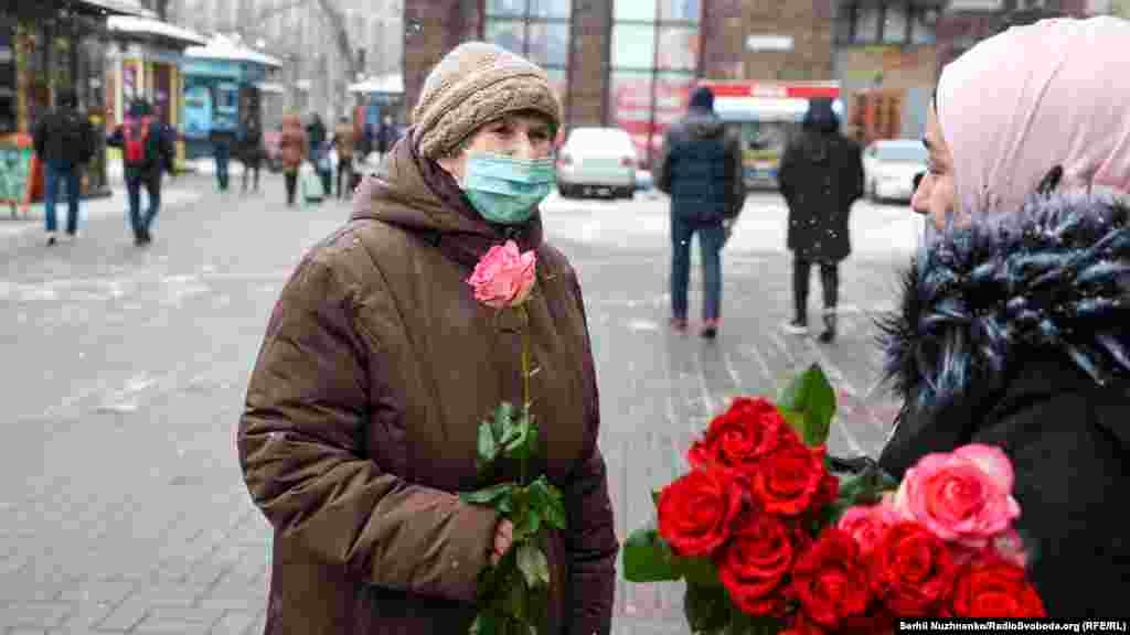 Усмішка з-під маски &ndash; також усмішка